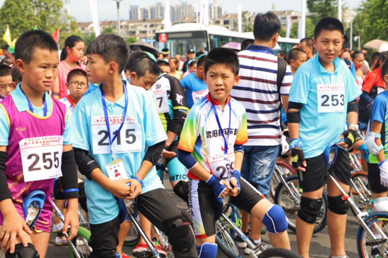 全国独轮车比赛怎么报名,独轮车全国比赛视频