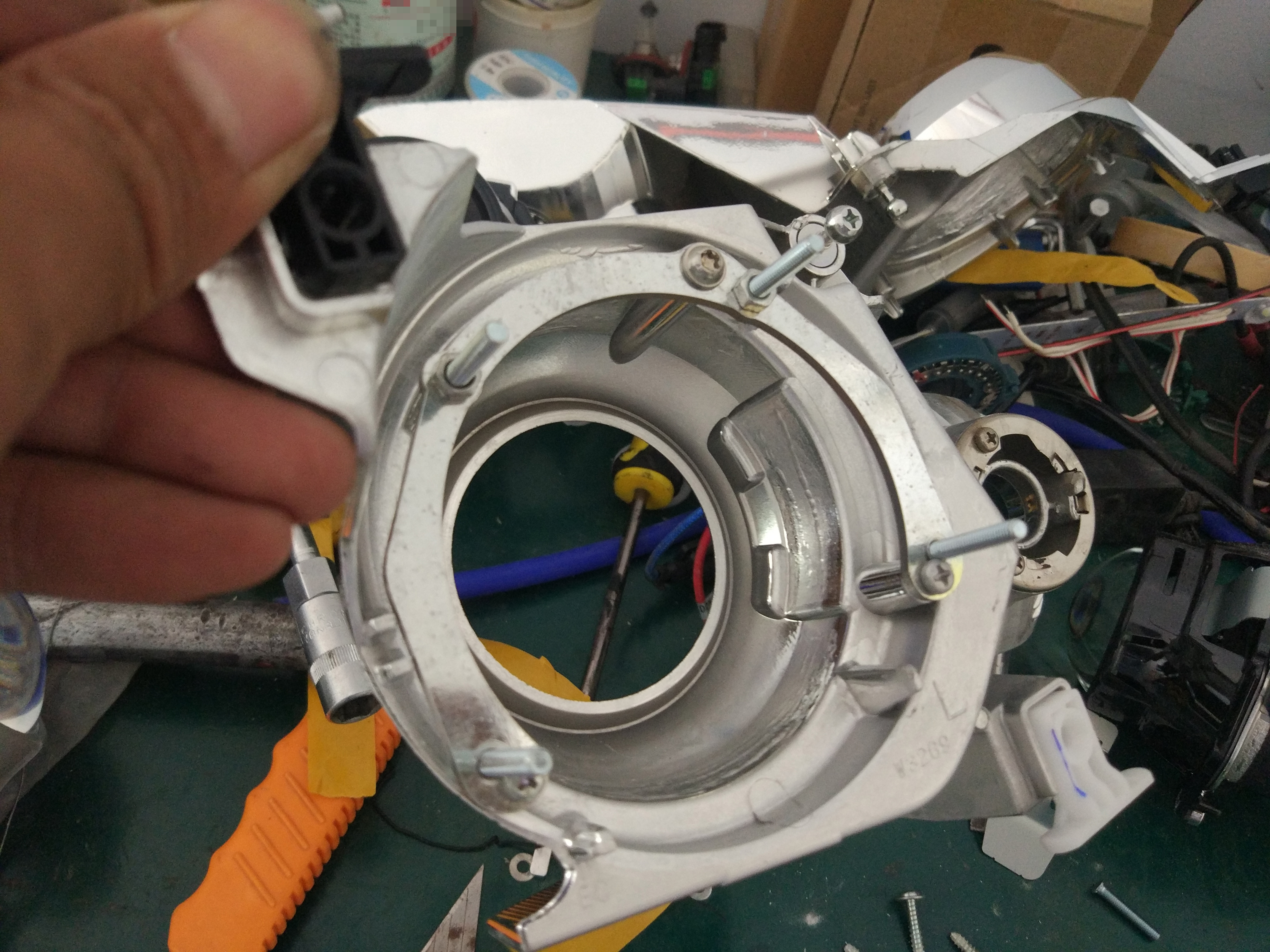 邓州专业改灯汽车灯光升级,led激光灯改装雅阁