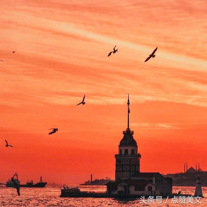 朋友圈句句刺痛人心的唯美句子,最适合发朋友圈的句子精辟到噎人