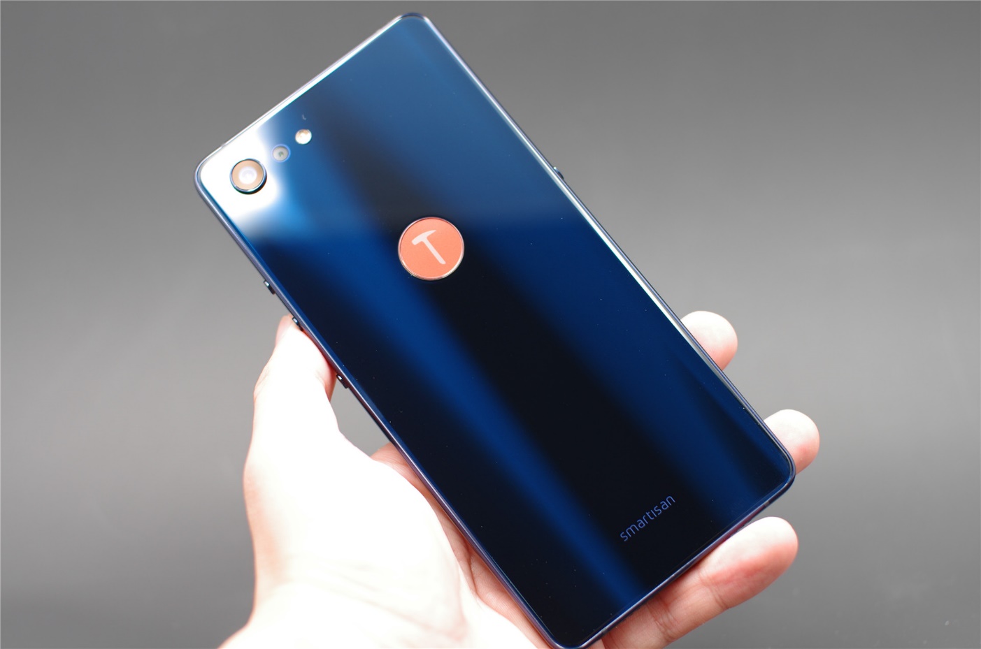 坚果pro2s和坚果pro2区别,锤子坚果pro2s游戏测评