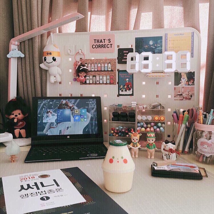 ins风书桌收纳,整理书桌ins风改造图片