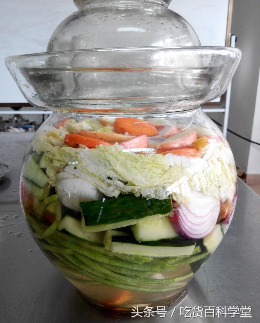饭店大厨腌制泡菜的方法,泡菜怎么腌制才不会坏