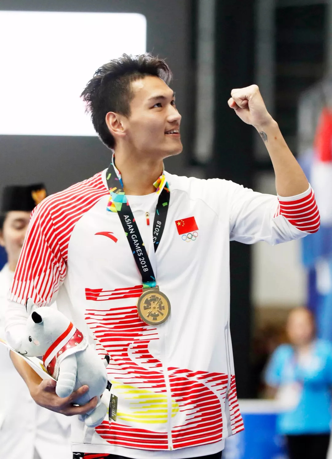 杭州亚运会福建选手共获几枚金牌,历届亚运会一次得金牌最多的是谁