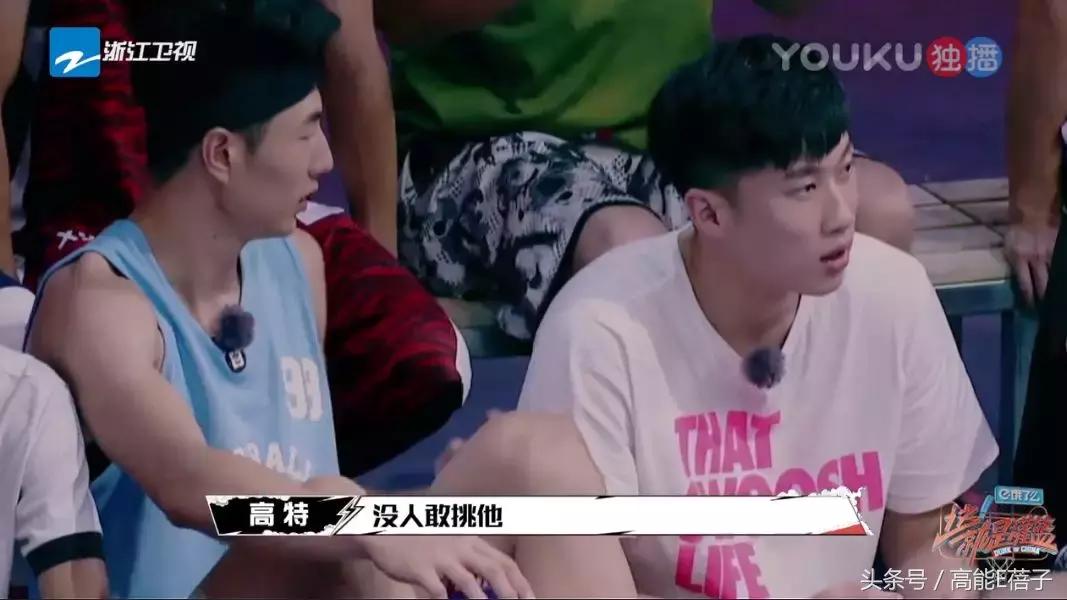 为什么李易峰话题度那么高,李易峰和粉丝相爱相杀的瞬间