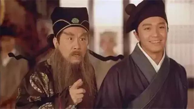 逃学威龙三部曲哪部最好看,逃学威龙的3个经典