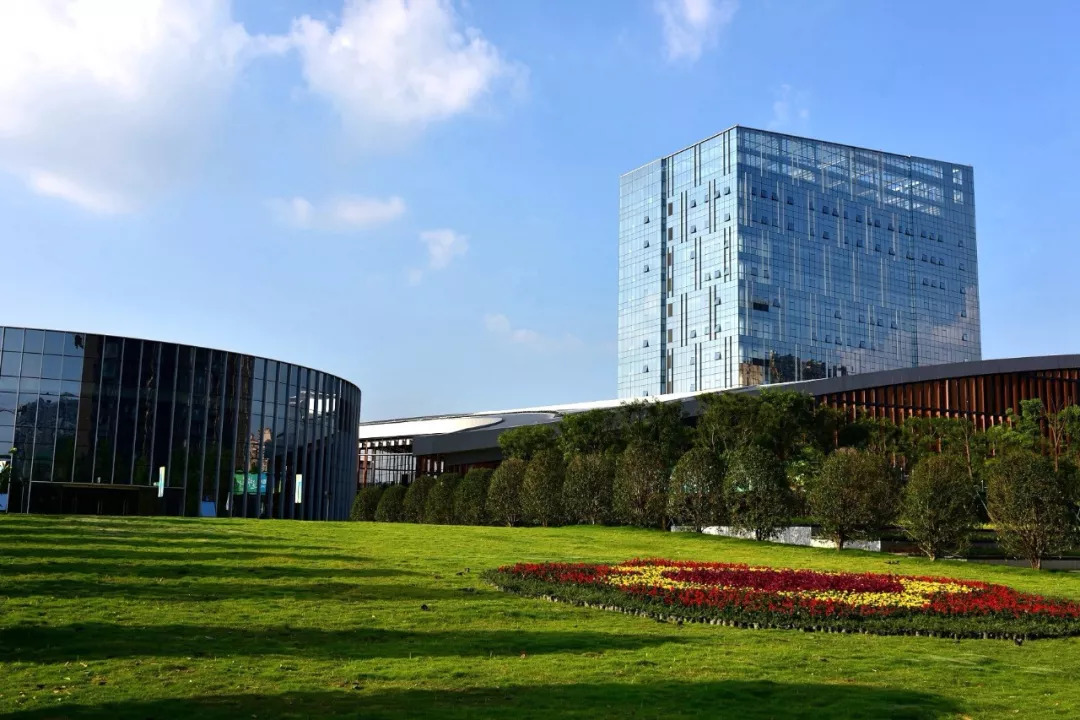 映象青白江｜汗流浃背才快活！傍晚的文体中心有最活力激情的一面！