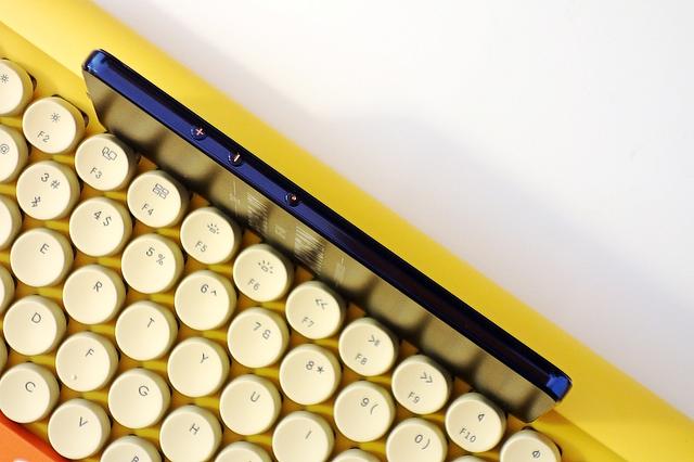 坚果pro2s三大键失灵,发布一年的坚果pro2s还值得购买吗