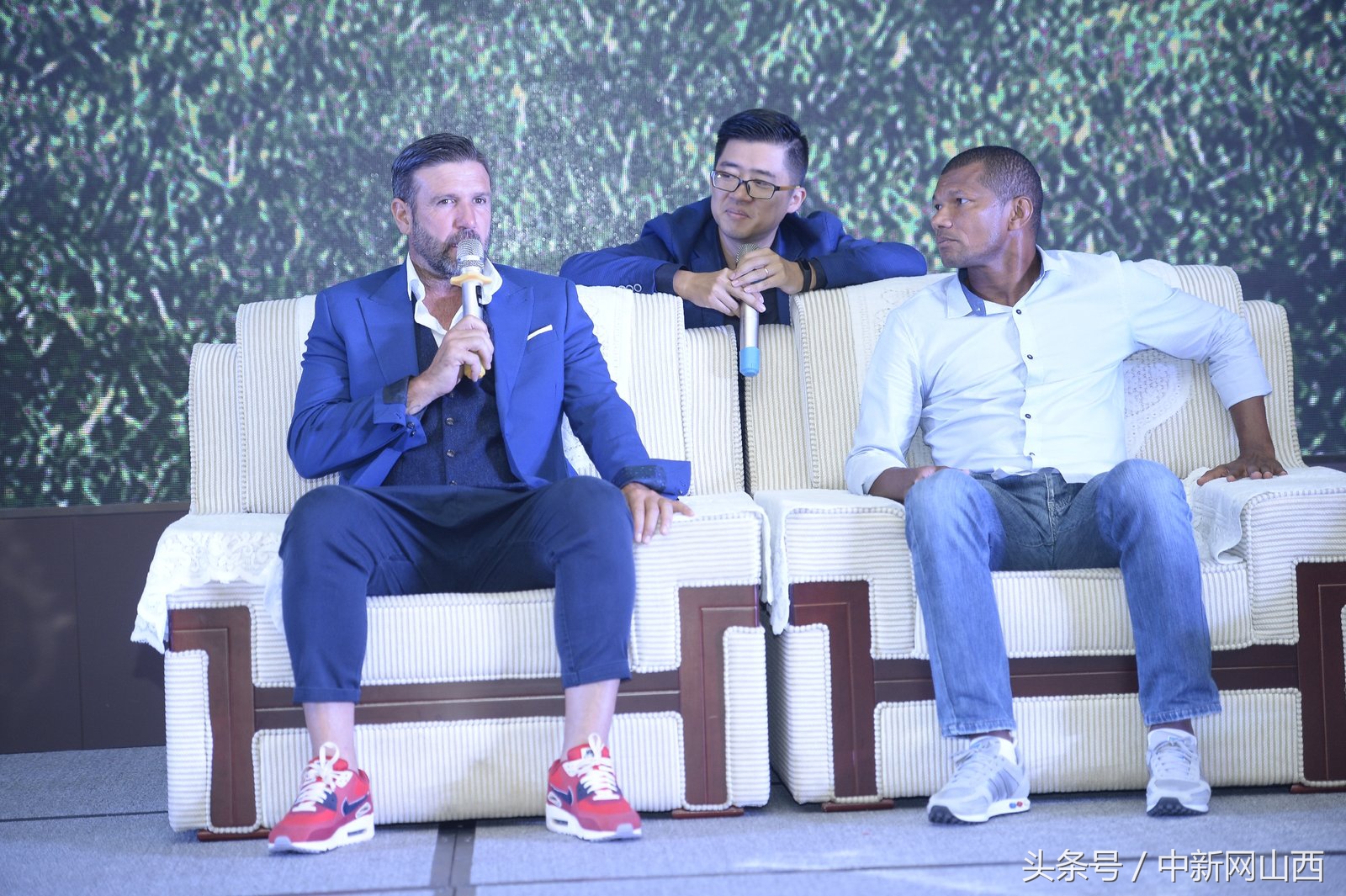 巴乔等老球星聚首,巴乔领衔超级球星足球赛