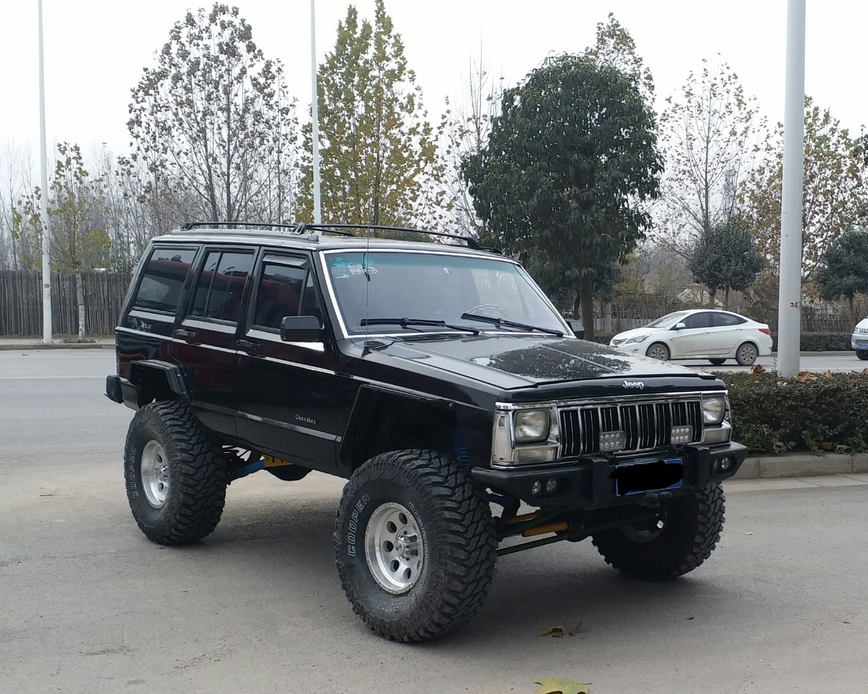 切诺基213改大脚,切诺基213升高5寸改装