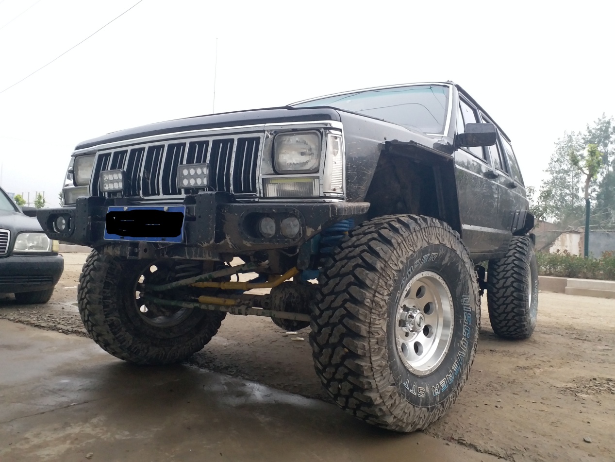 切诺基213改大脚,切诺基213升高5寸改装