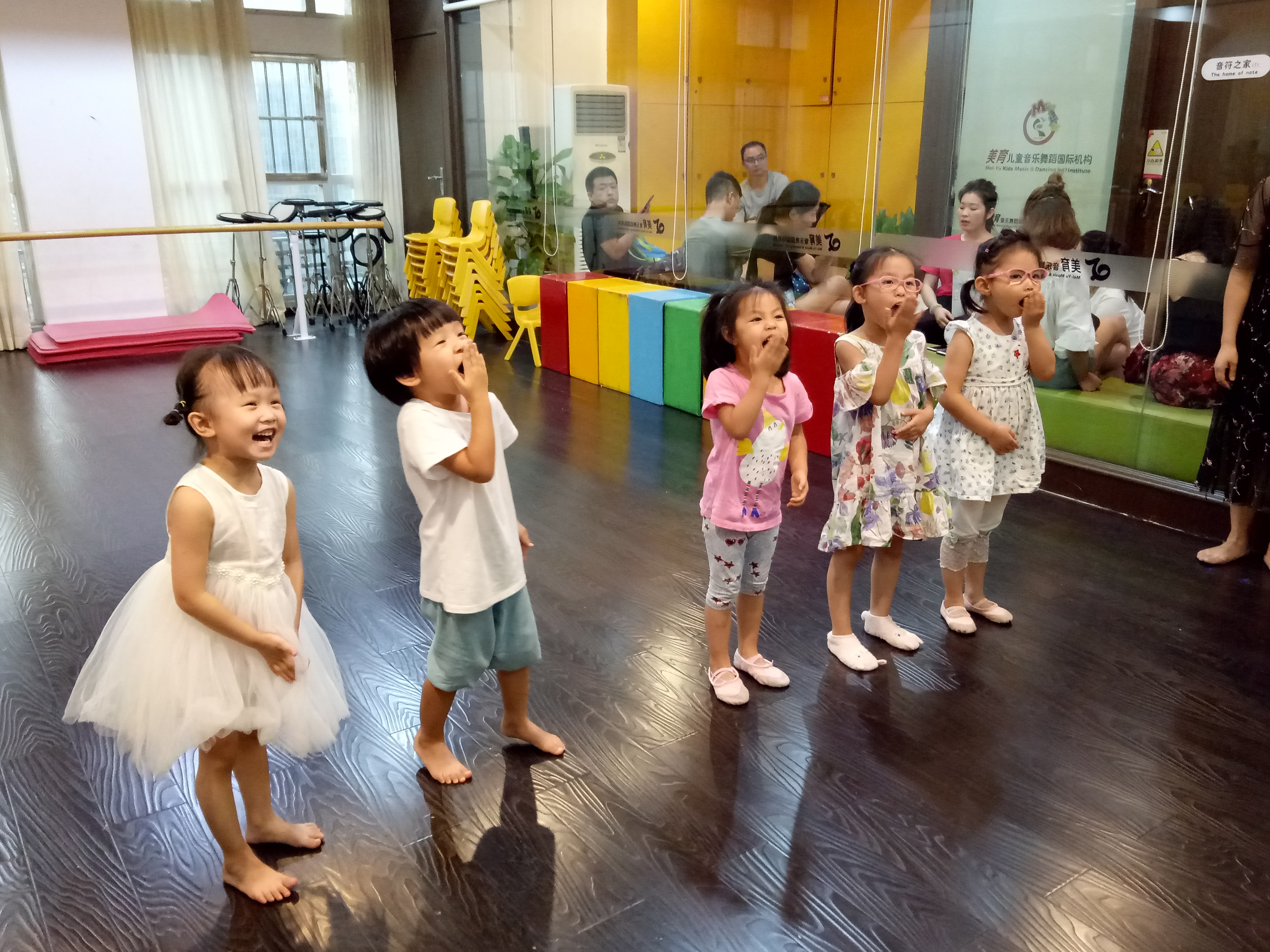 关于孩子先天性散光+远视，99%的家长其实都做错了……