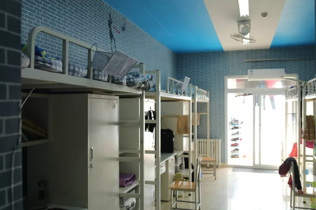 河南高校寝室哪个好,河南高校的宿舍条件