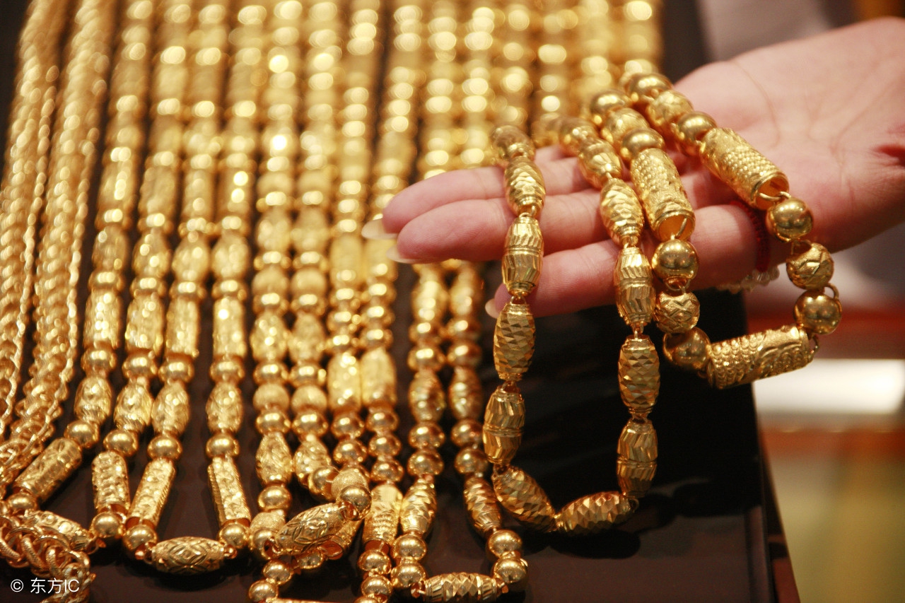 黄金首饰不同品牌价格为啥不一样,不同牌子黄金首饰价格怎么不一样