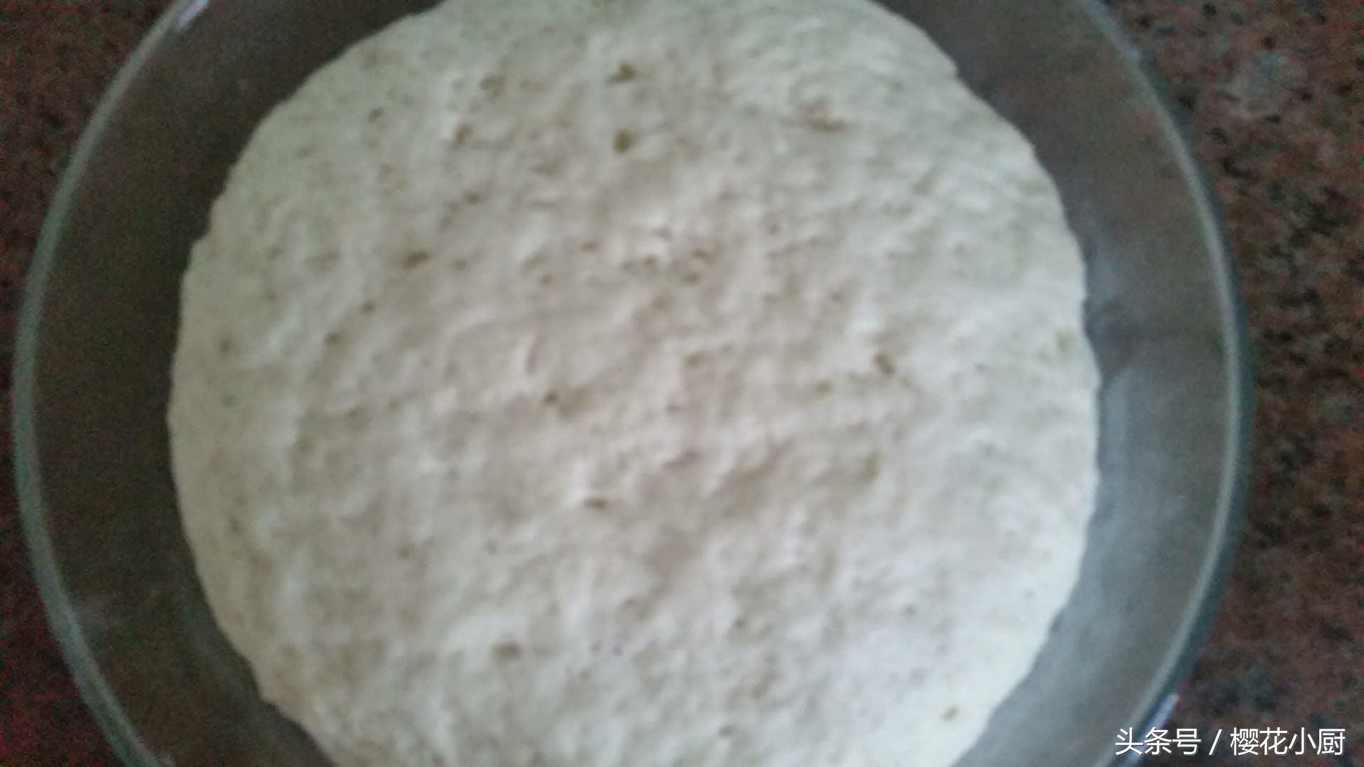 外皮酥脆的烧饼是怎么做的,酥脆掉渣的烧饼和面方法