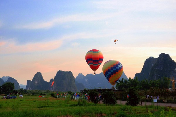 桂林阳朔无敌风景,阳朔龙头山水美如人间仙境