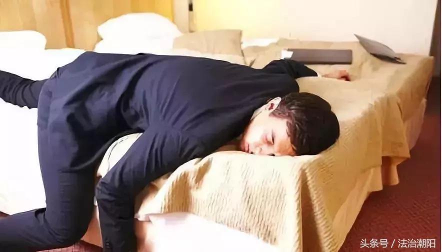 陪吸毒的女的,吸毒女真实案件