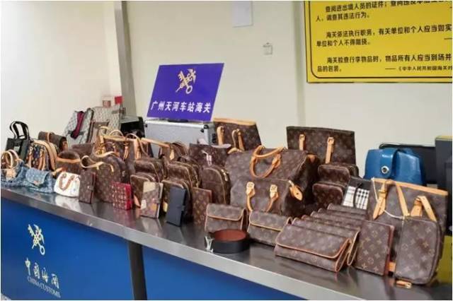 暑期最后一波！答对了这些题，进出境放心买买买！