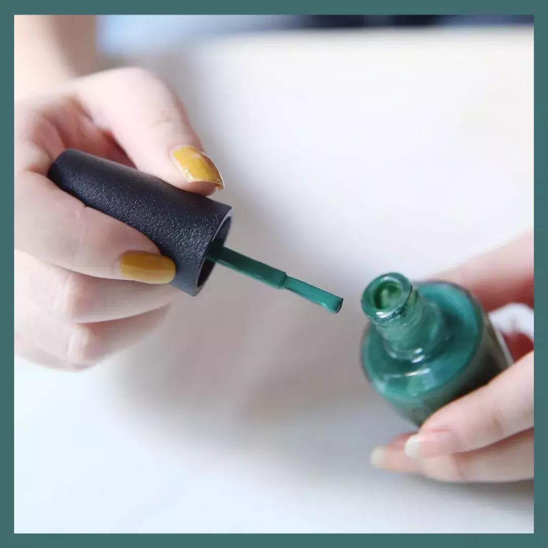 磨砂黑色甲油,甲油胶新手平价推荐试色