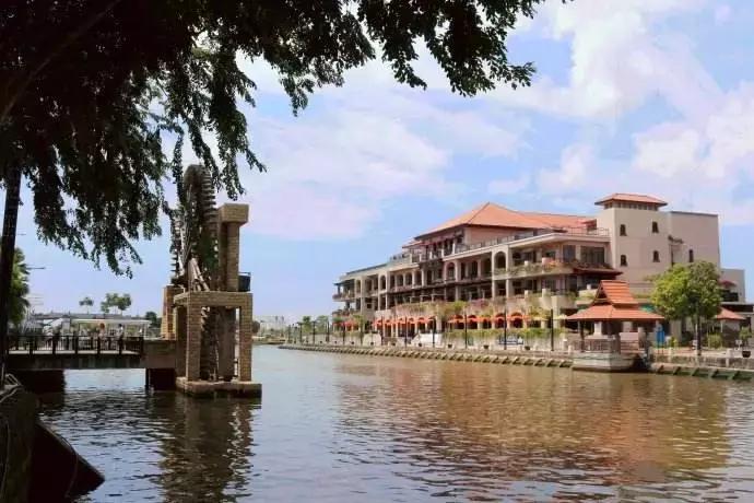 新加坡是最繁忙的港口吗,马六甲海峡为何只有新加坡繁荣