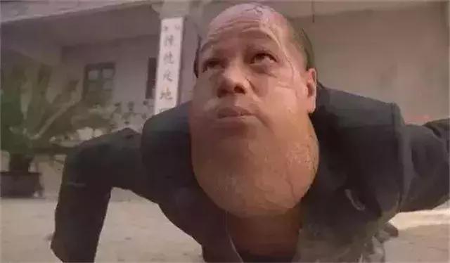 《功夫》中有哪些幕后故事？梁小龙原来不是火云邪神第一人选