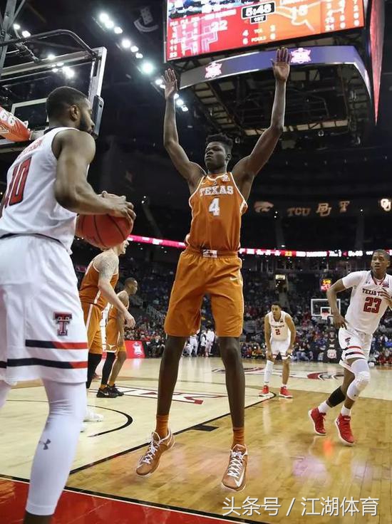 这个菜鸟太残暴，NBA一场不打，挤走场均16+9+3准全明星？