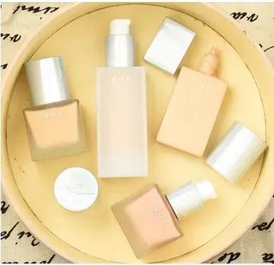 粉底液哪个牌子最好用冬天干皮,2021粉底液干皮排名第一名