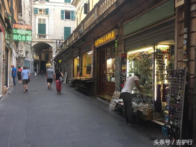 中国游客出国被当肥羊宰，把砍价看成太丢脸，其实不是这样的