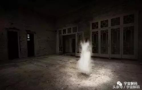 老人死后有飞蛾科学解释,死亡有什么科学解释