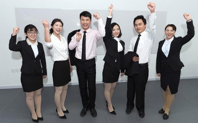 保险与银行哪个有发展前途,现在做平安保险有前途吗