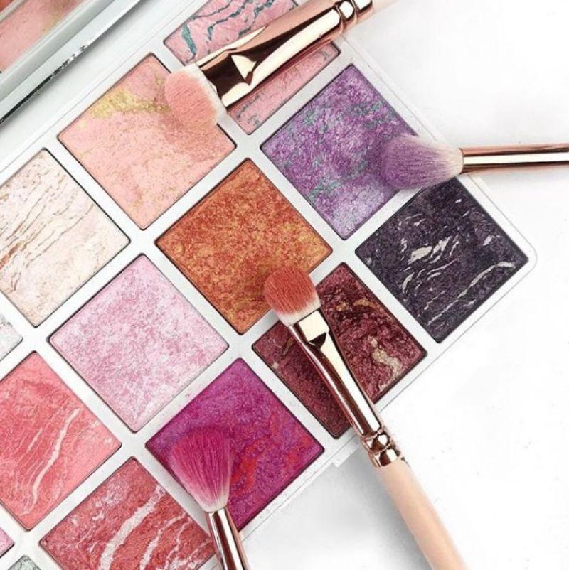 简直是云石控天堂！女生必败5款云石美妆产品