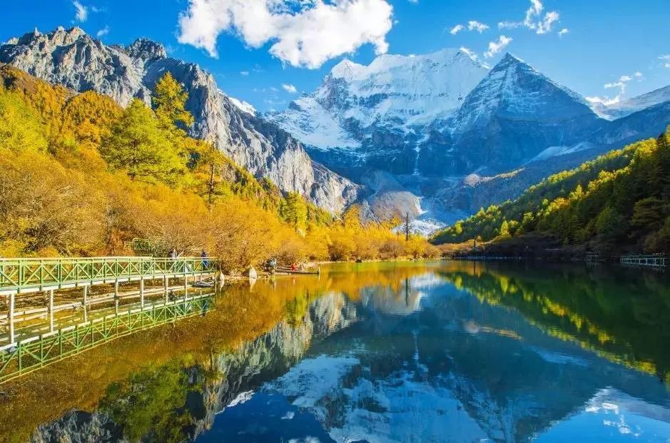 老子不上班请假去稻城,9月不上班了句子