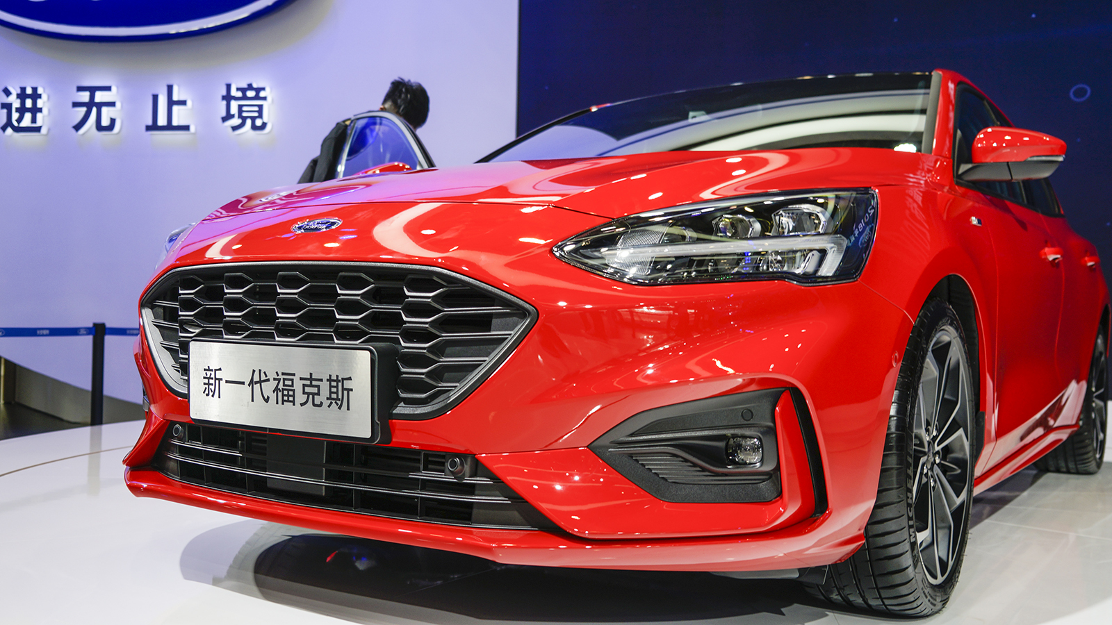 真车vs模型车,沉浸式体验19款福特福克斯两厢