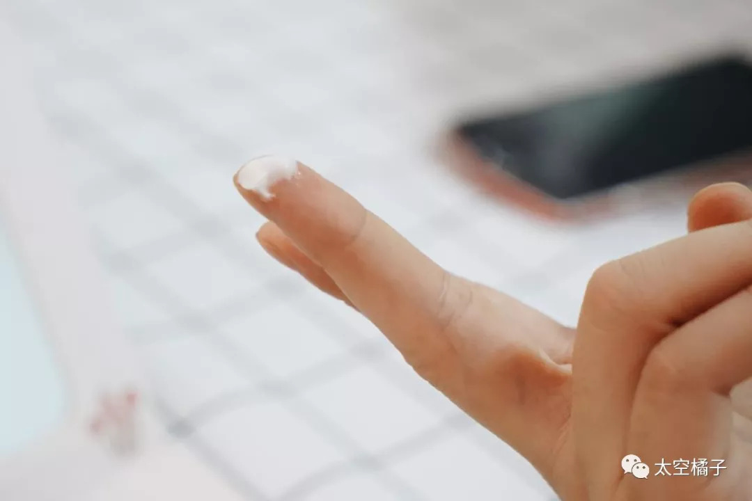 送礼物真的是一门学问,直男在送礼前都做了哪些努力