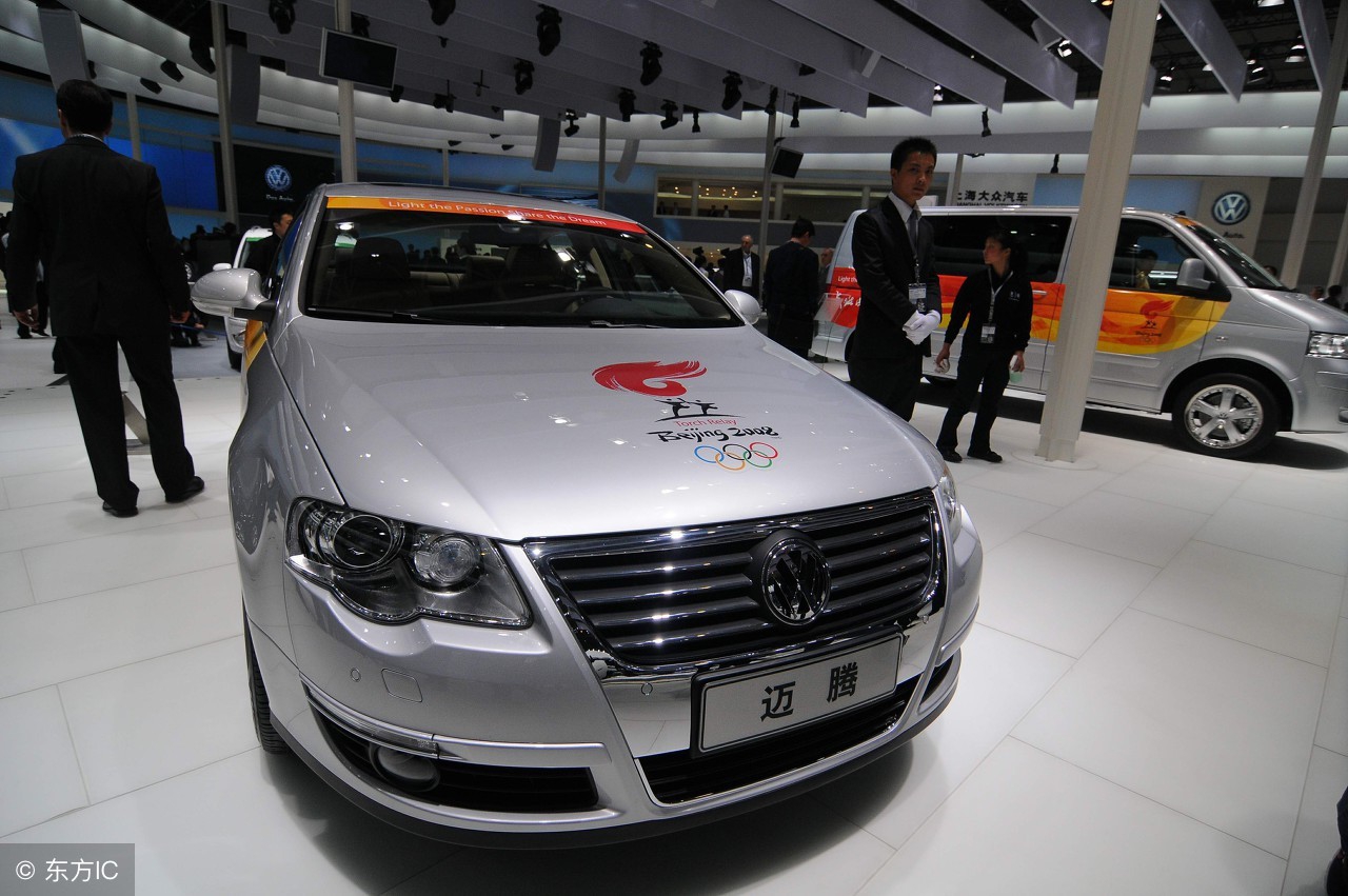 13年迈腾1.8t豪华版现在值得买吗,17年迈腾1.8t豪华版二手车多少钱