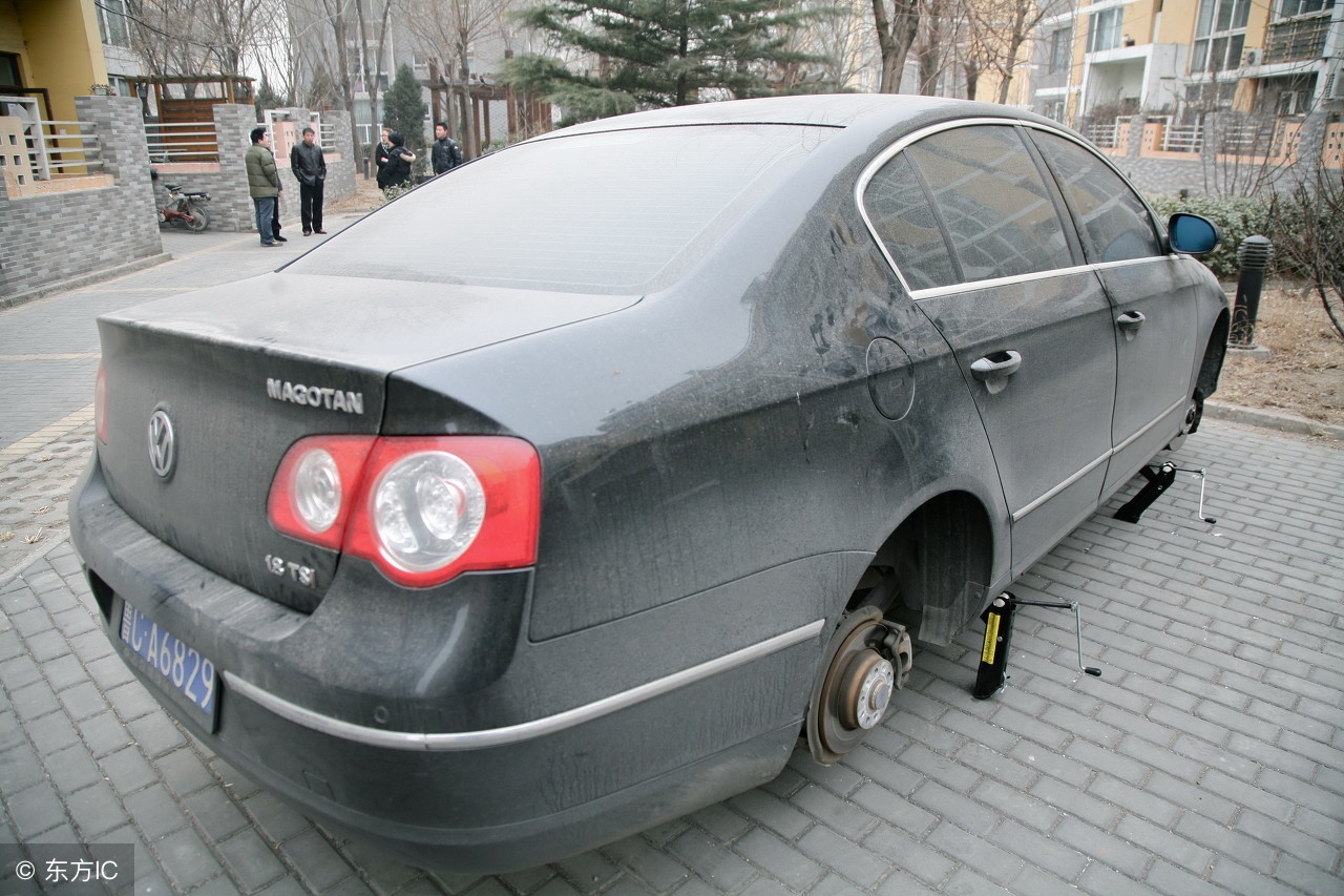 13年迈腾1.8t豪华版现在值得买吗,17年迈腾1.8t豪华版二手车多少钱