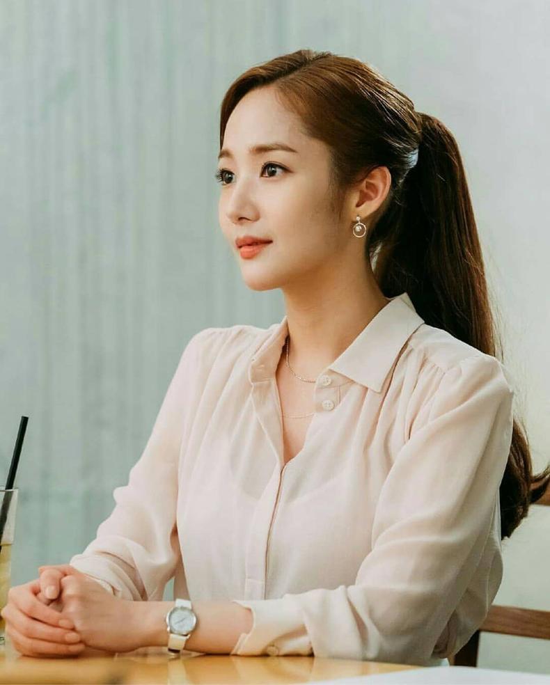 职场穿搭女装金秘书,金秘书经典配饰