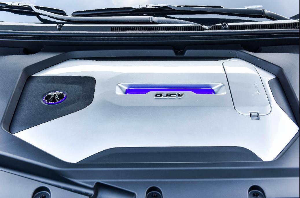 北汽新能源eu5试驾视频,体验新能源