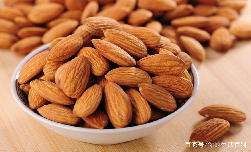 脸上有细纹和皱纹用什么办法,满脸皱纹干燥最有效去皱补水方法