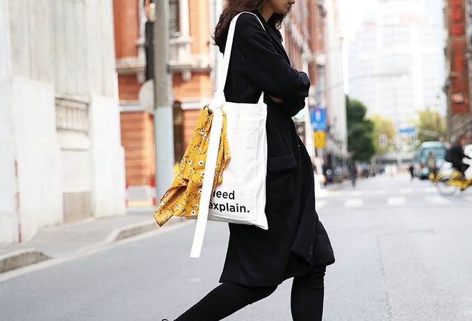 上学通勤斜挎大包包推荐,学生党平价大包包店铺推荐