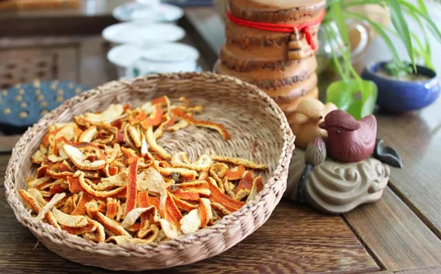 喝什么凉茶可以滋阴降火,夏天喝什么凉茶清热解毒