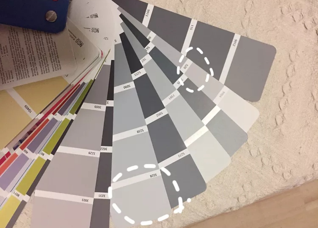 喜刷刷，喜刷刷，嗷呜……油漆刷的我脑壳疼呀脑壳疼