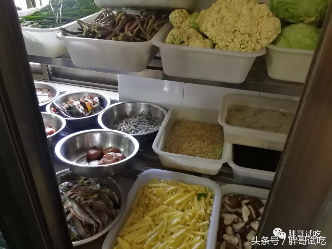 胖哥试吃大煎饼,胖哥试吃骰子糖