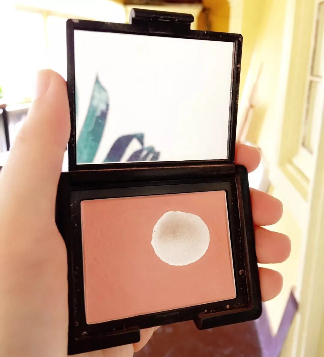 我的天呐!办公室小姐姐包里竟然带这些东西?