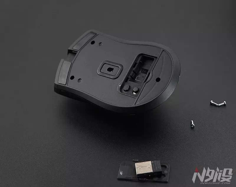 雷蛇曼巴眼镜蛇无线版用什么微动,雷蛇曼巴眼镜蛇无线版鼠标掉帧