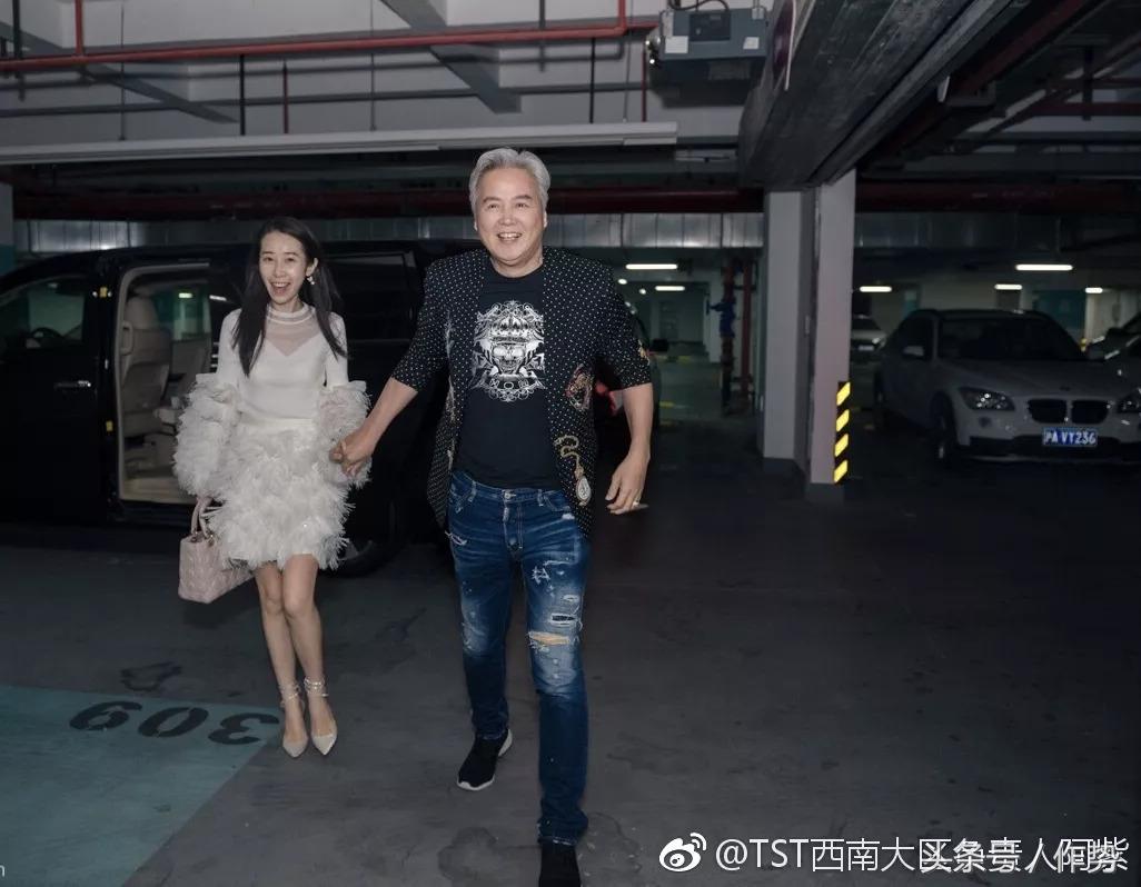 古装女神张庭，是怎么变成假鬼假怪的微商女王的？