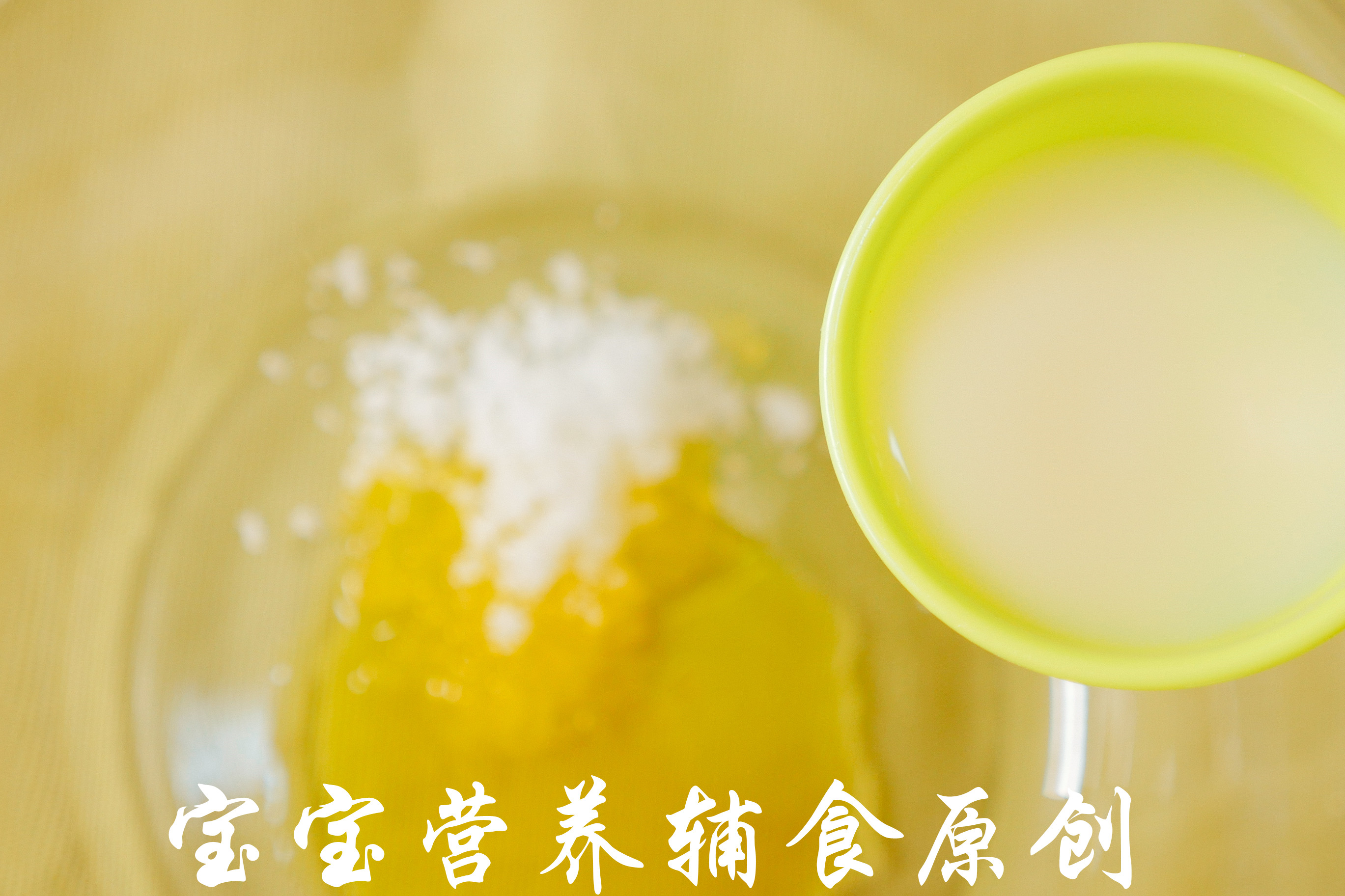 宝宝辅食加米粉好还是米乳好,宝宝辅食跟奶粉