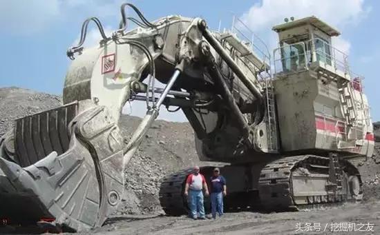 世界上最大的液压挖掘机,全球最大液压挖掘机