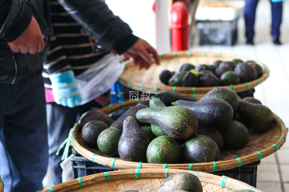 囧叔带你逛逛云南瑞丽那些游客找不到东西新鲜又实惠的市场