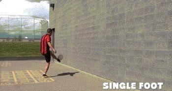 「足球教学」教你如何用一堵墙来增强球感！