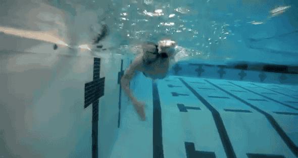 游泳腋下磨出茧,游泳磨腋下